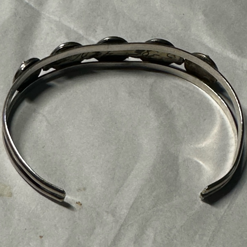 Vintage Native American Silver Turquoise cuff bracelet - Picture 4 of 12